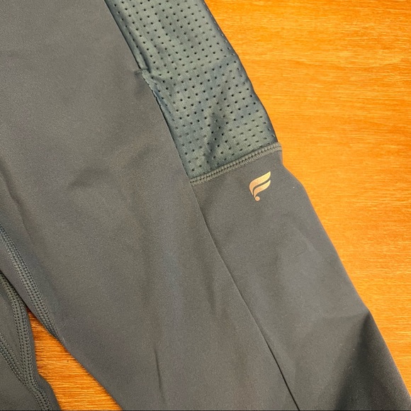 Fabletics High-Waisted Motion365 Run 7/8 Leggings Teal S - Picture 8 of 10